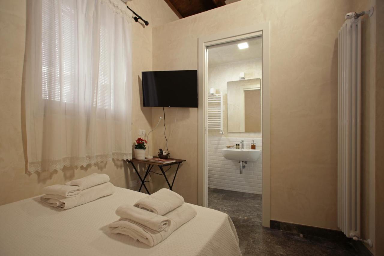 Casa Miqva - Rooms In Shared Apartment Palermo Exterior foto
