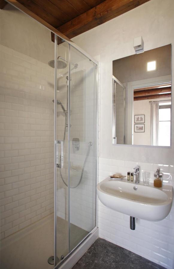 Casa Miqva - Rooms In Shared Apartment Palermo Exterior foto