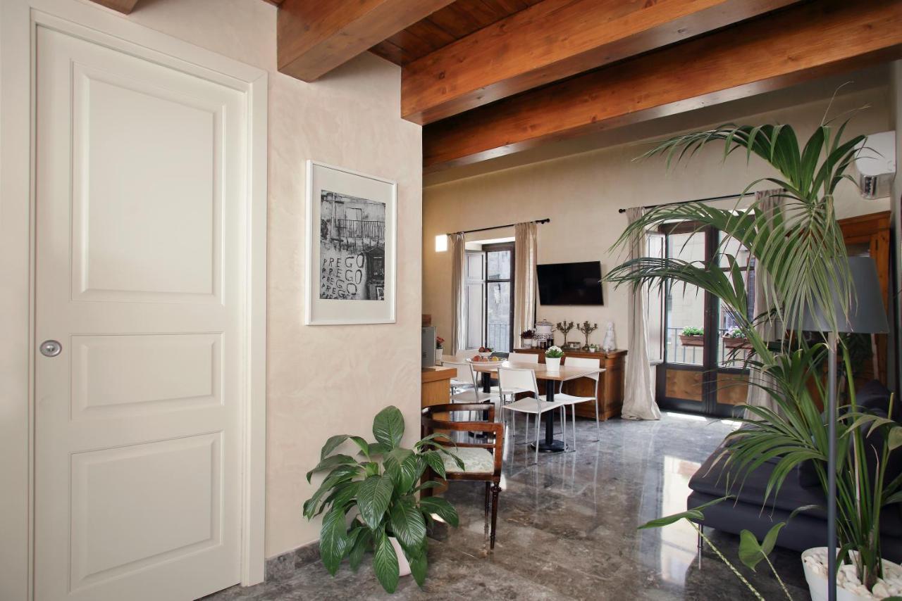 Casa Miqva - Rooms In Shared Apartment Palermo Exterior foto
